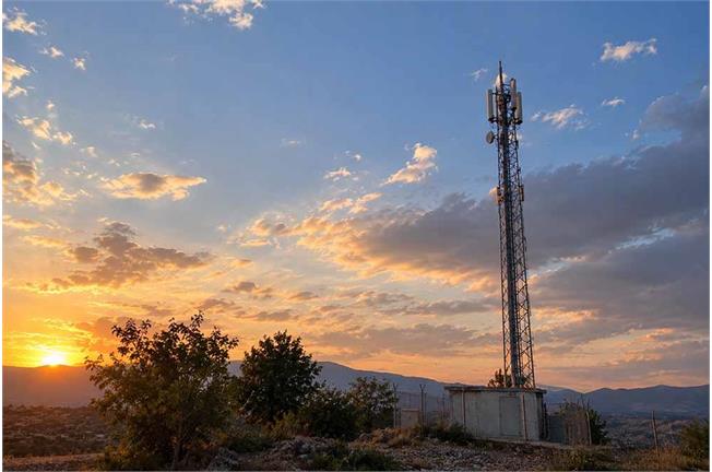 راه اندازی سایت جدید تلفن همراه در روستای کلوچان شهرستان گلپایگان